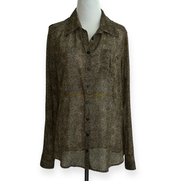 Guess women’s large animal print button down blouse - Picture 1 of 8